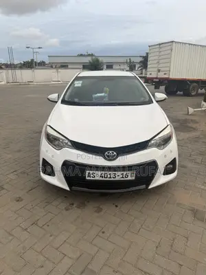 Toyota Corolla S 4dr Sedan (1.8L 4cyl CVT) 2015 White