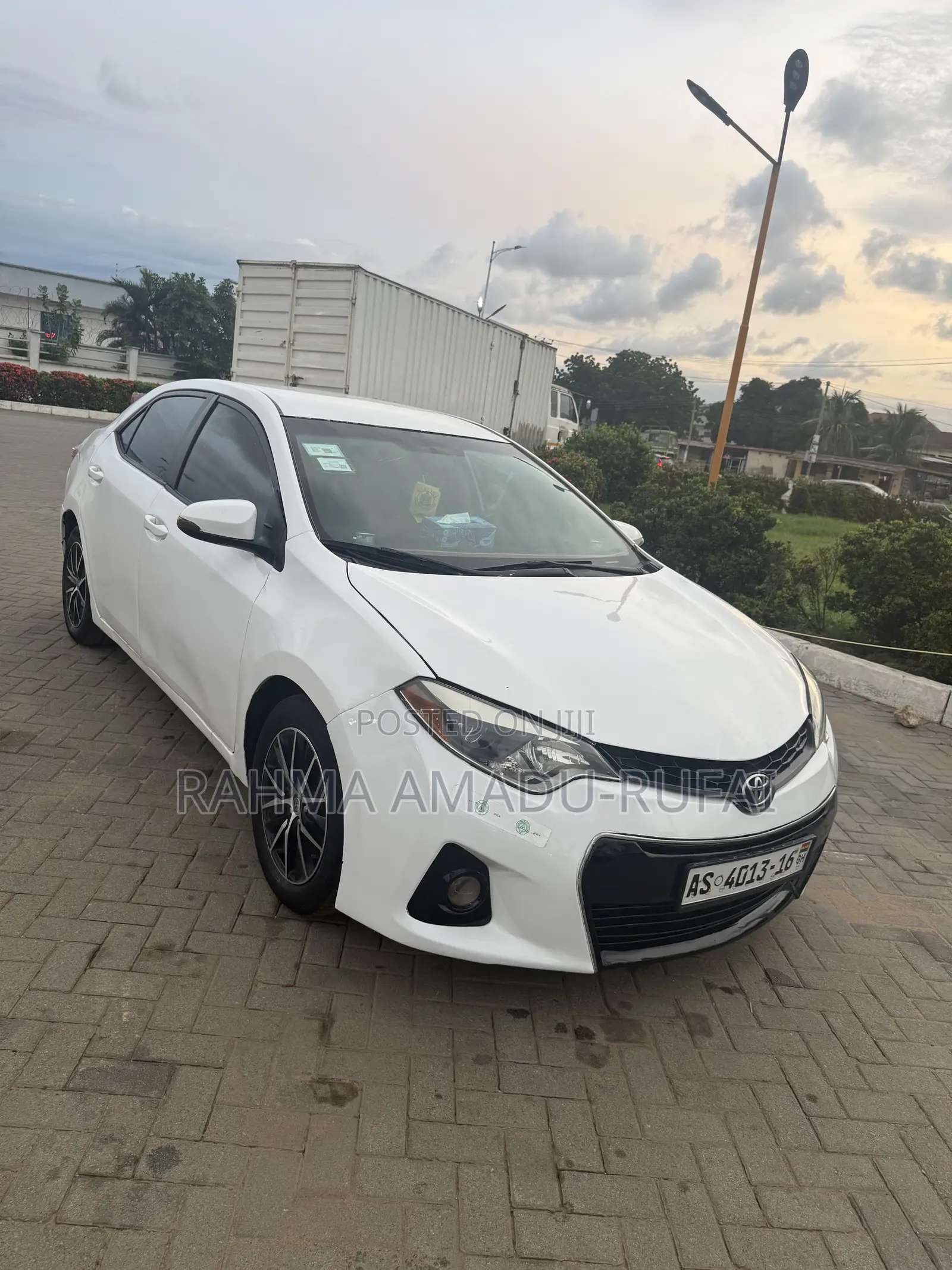 Toyota Corolla S 4dr Sedan (1.8L 4cyl CVT) 2015 White