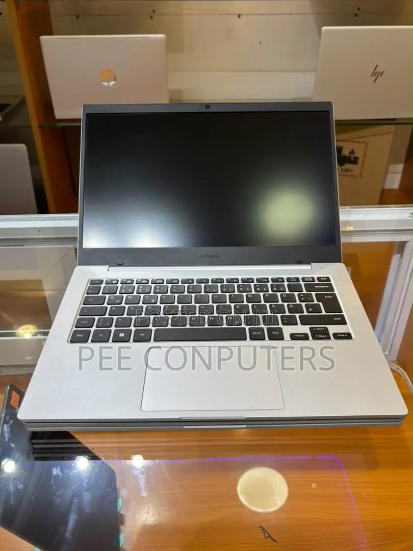 Laptop Samsung Galaxy Book 2 4GB Qualcomm Snapdragon X Plus SSD 128GB