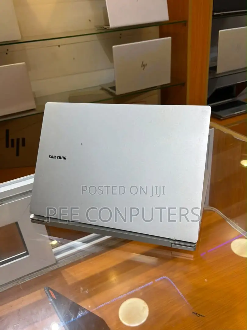 Laptop Samsung Galaxy Book 2 4GB Qualcomm Snapdragon X Plus SSD 128GB