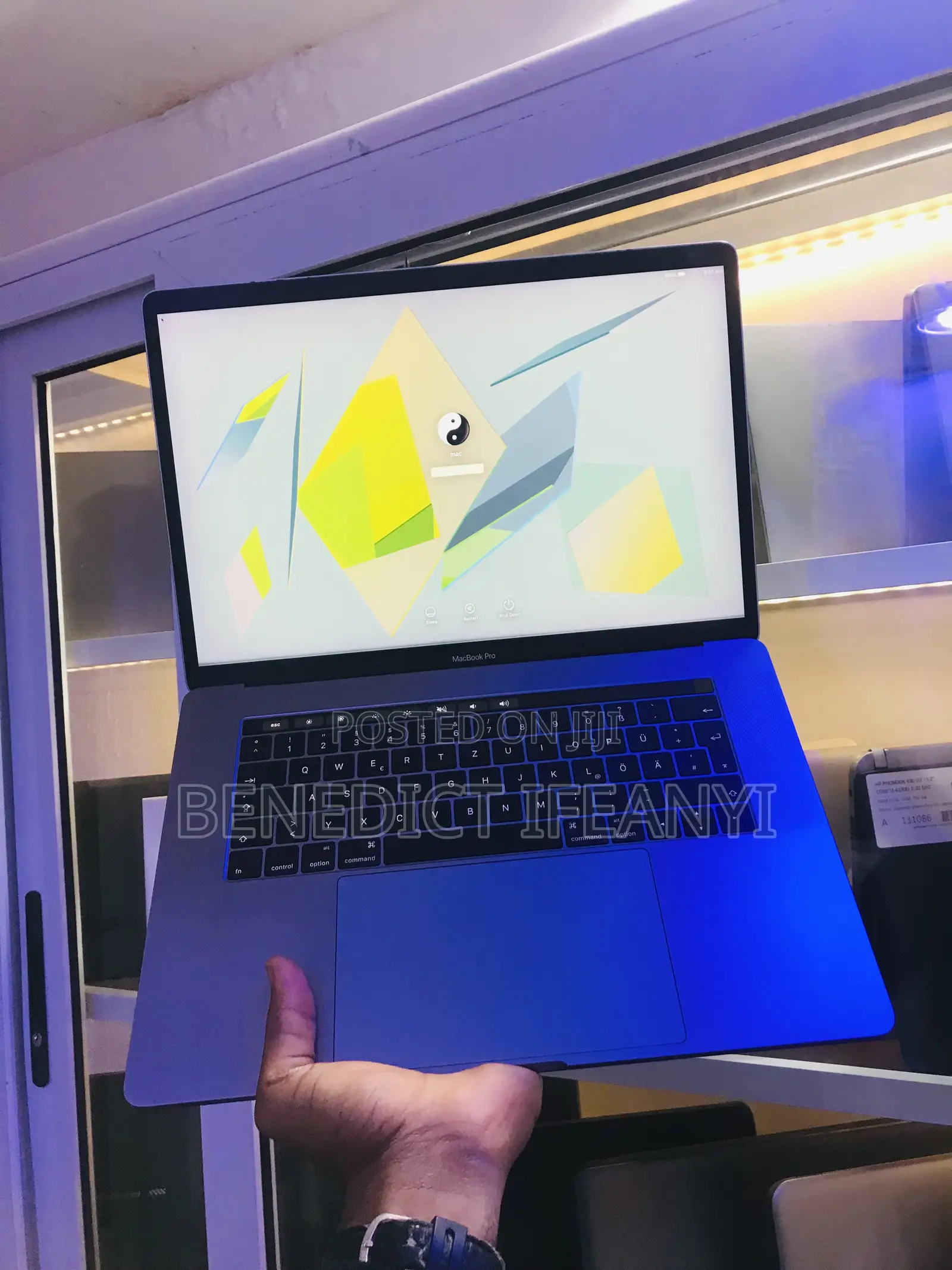 Laptop Apple MacBook 2016 16GB Intel Core i7 SSD 1T