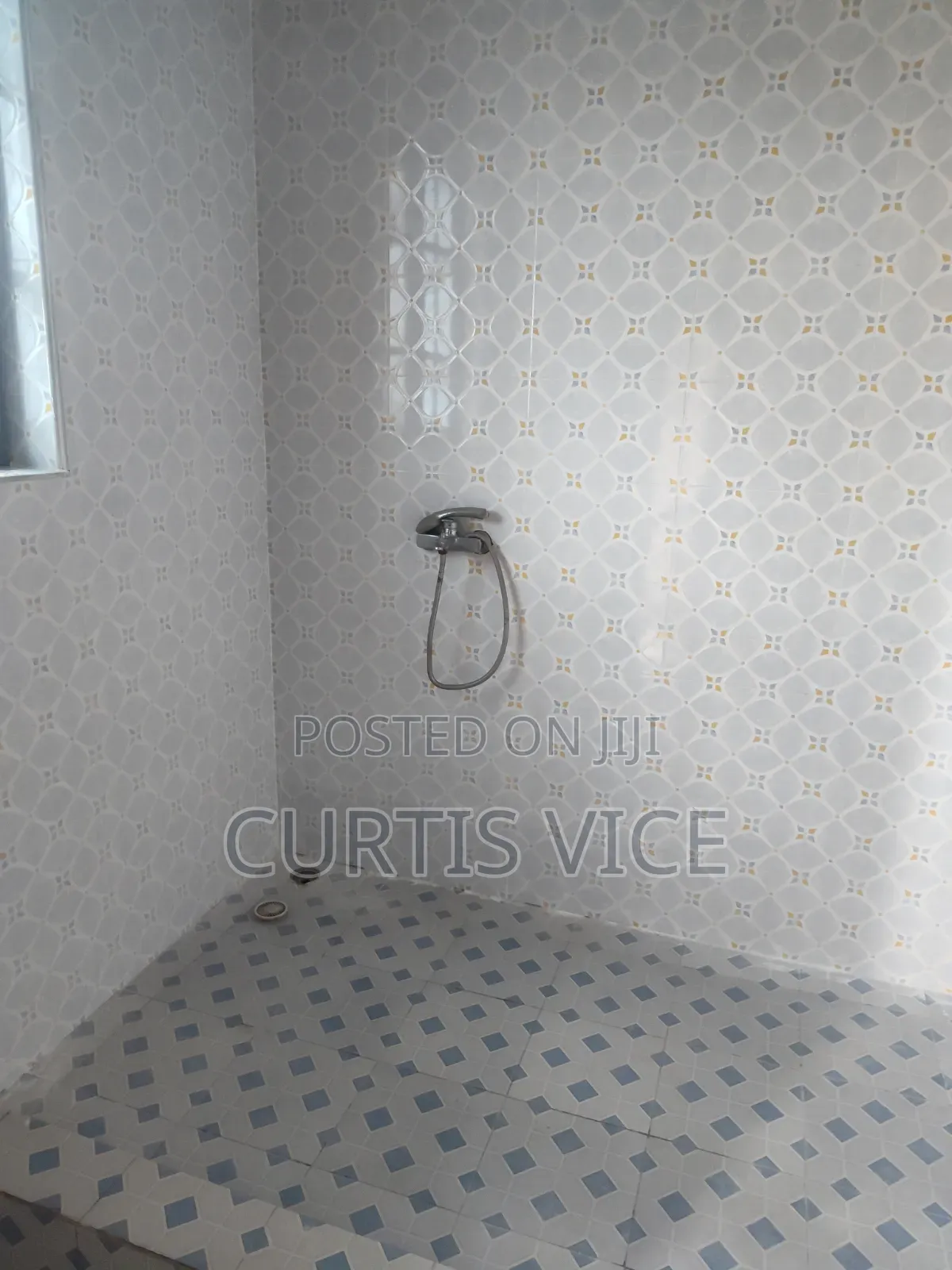 1bdrm Bedsitter in Curtis'S Estate, Mallam for rent