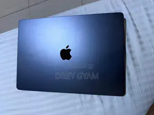 Laptop Apple MacBook Air 2024 M3 16GB Apple M3 SSD 1T