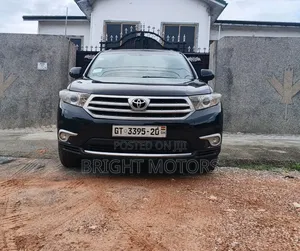 Toyota Highlander 3.5L 4WD 2013 Black