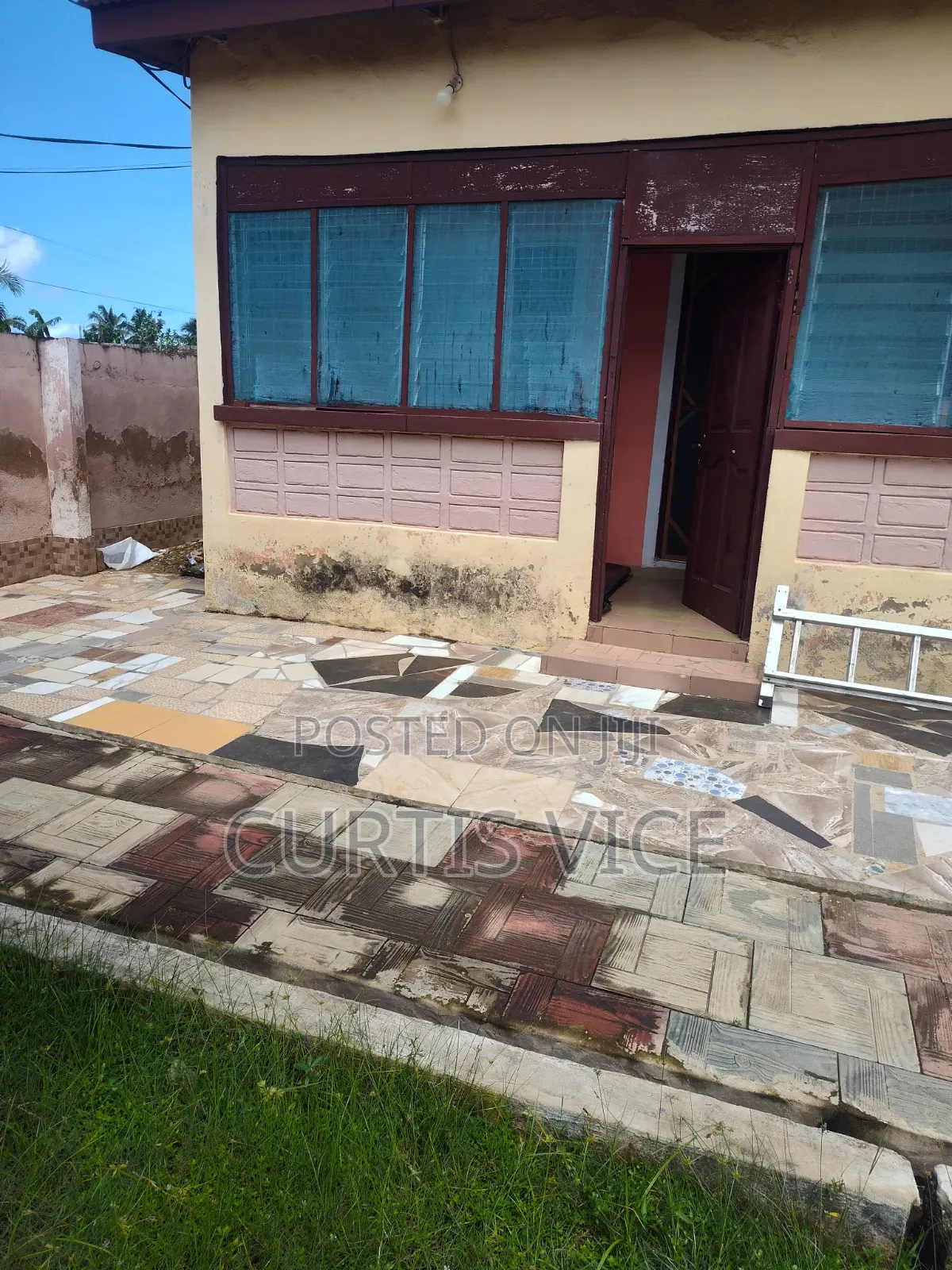 1bdrm Room & Parlour in Curtis'S Estate, Mallam for rent