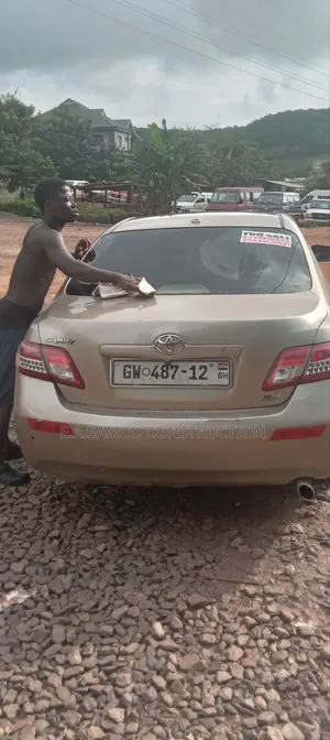 Toyota Camry 2010 Gold