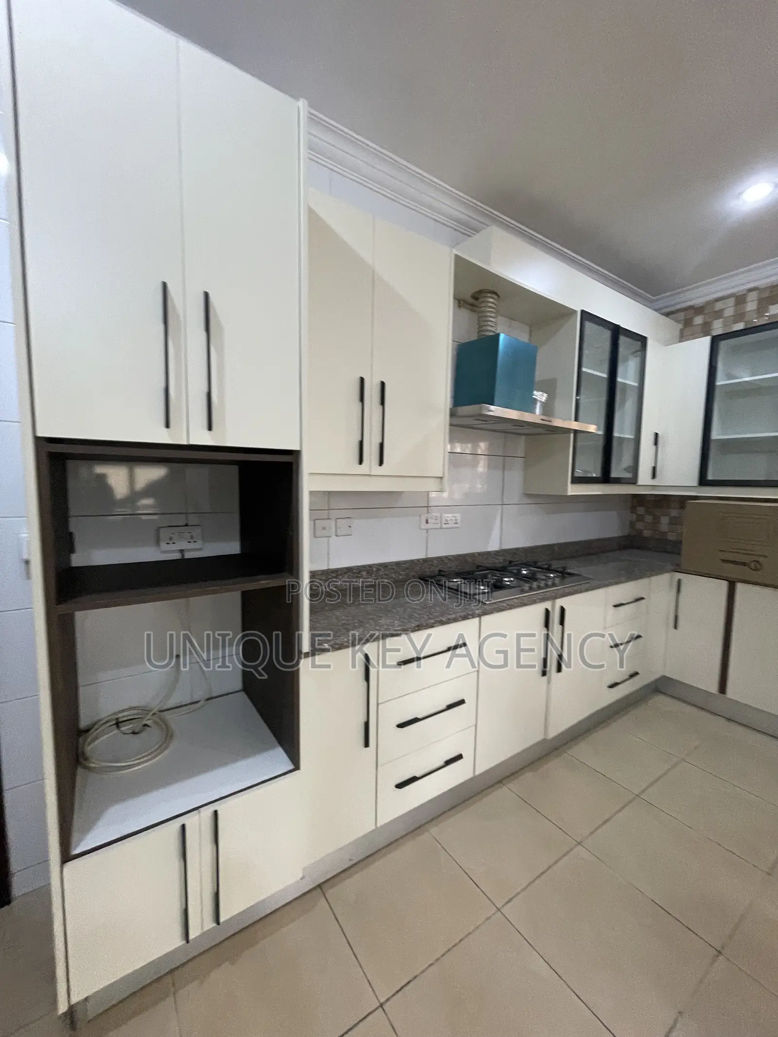 5bdrm House in Unique Key Agency, Cantonments for rent
