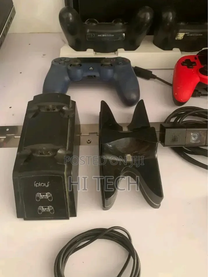 Selling My Ps4 With 6 Controller
