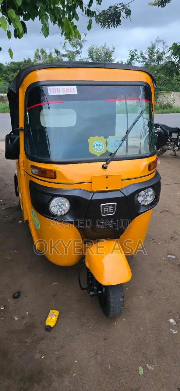 Bajaj RE 2020 Yellow