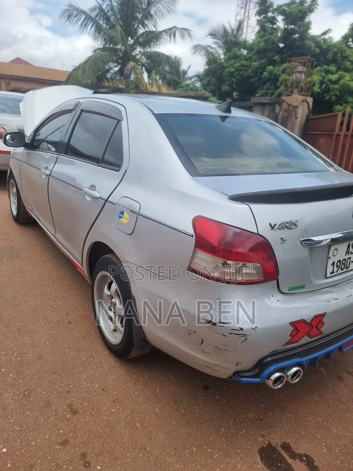 Toyota Belta 2010 Silver