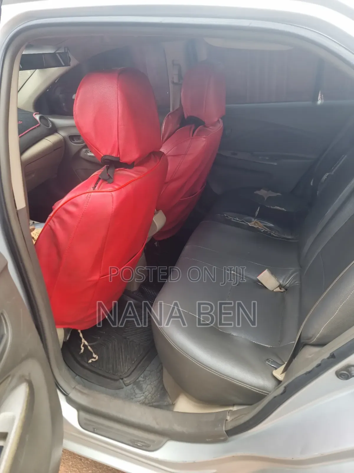 Toyota Belta 2010 Silver