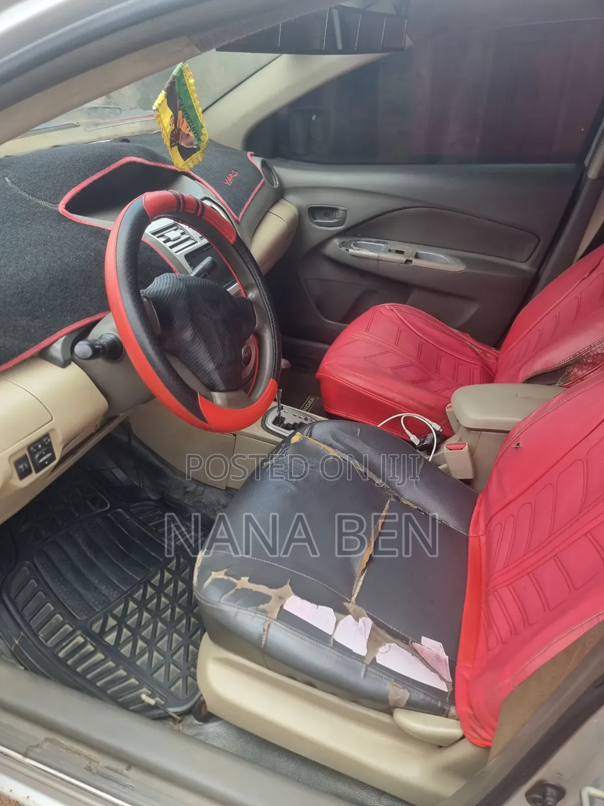 Toyota Belta 2010 Silver