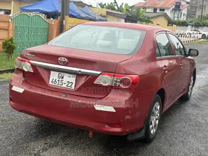Toyota Corolla LE 4dr Sedan (1.8L 4cyl 4A) 2013 Red