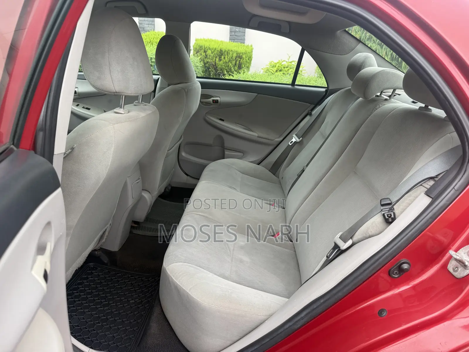 Toyota Corolla LE 4dr Sedan (1.8L 4cyl 4A) 2013 Red