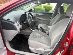 Toyota Corolla LE 4dr Sedan (1.8L 4cyl 4A) 2013 Red