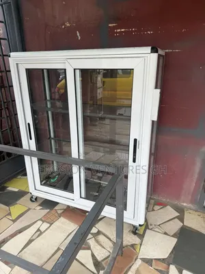 Showglass/Display Glass