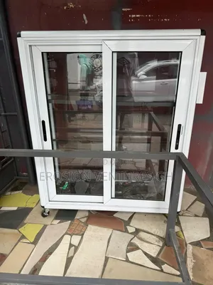 Showglass/Display Glass