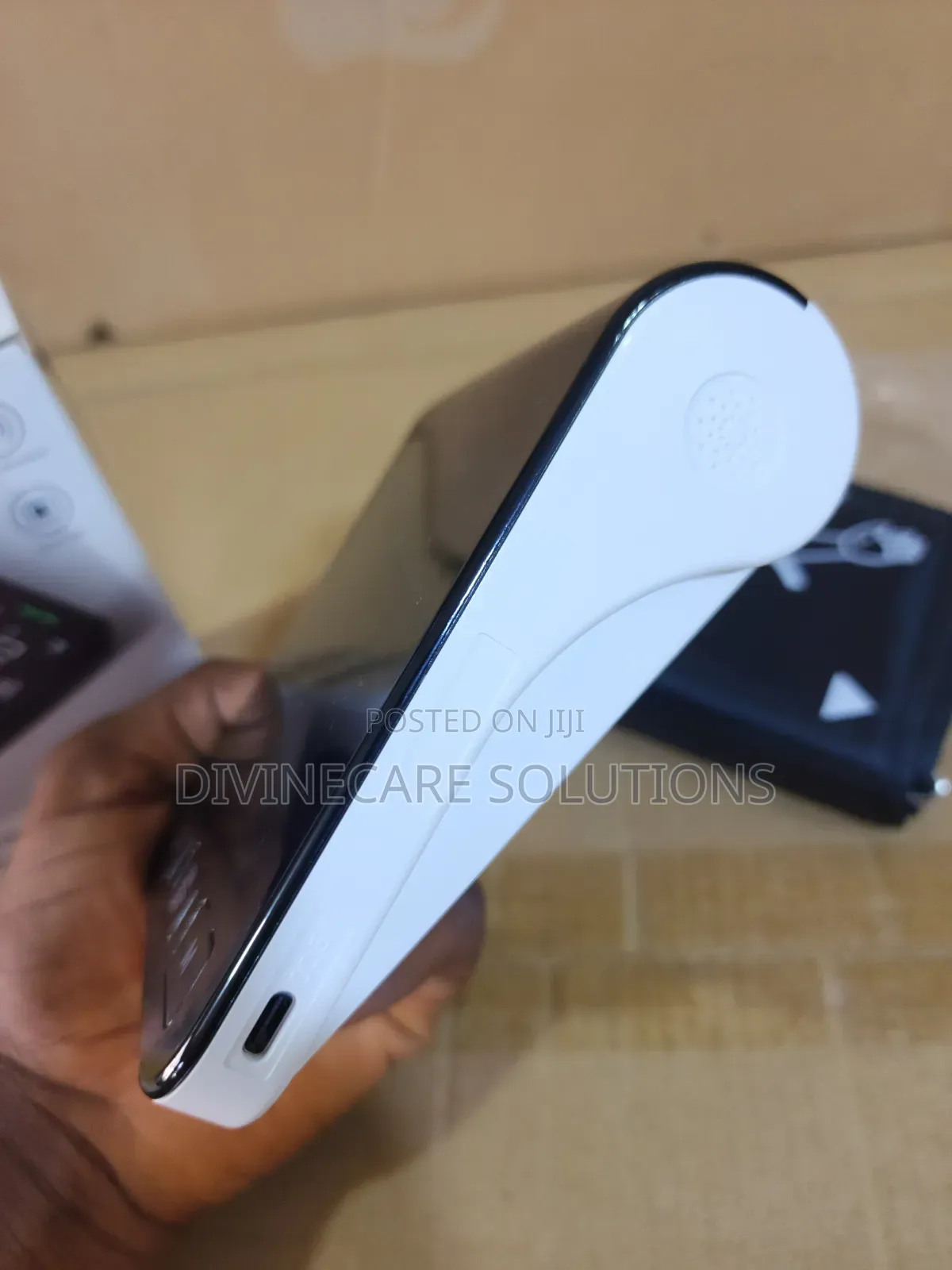 Rechargeable Blood Pressure Monitor (Flat Screen Type)