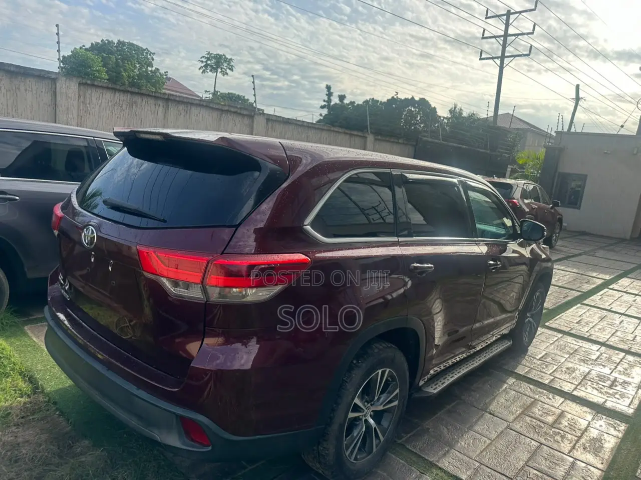 Toyota Highlander LE 4x2 (2.7L 4cyl 6A) 2017 Maroon