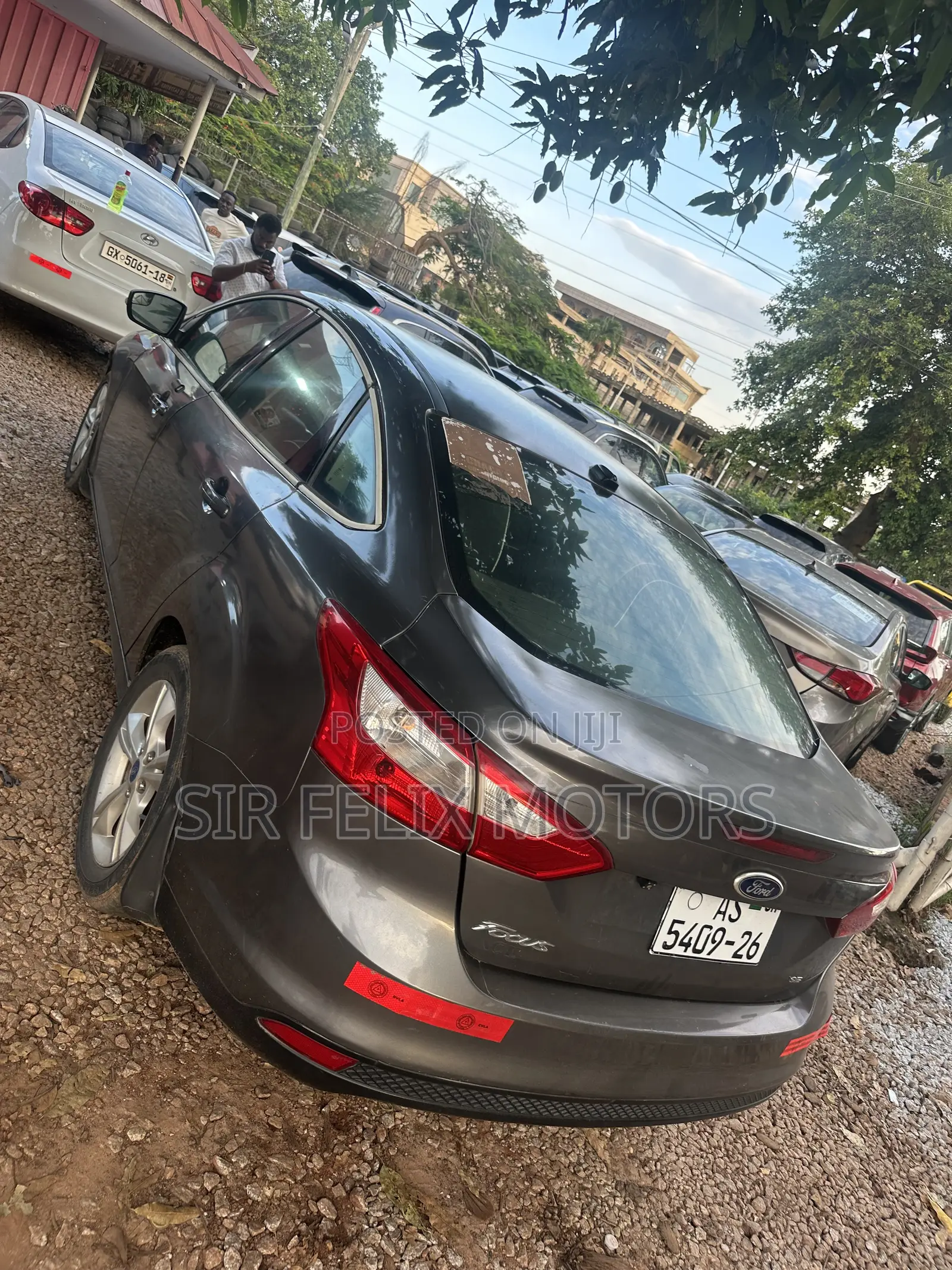 Ford Focus S 4dr Sedan (2.0L 4cyl 5M) 2014 Gray