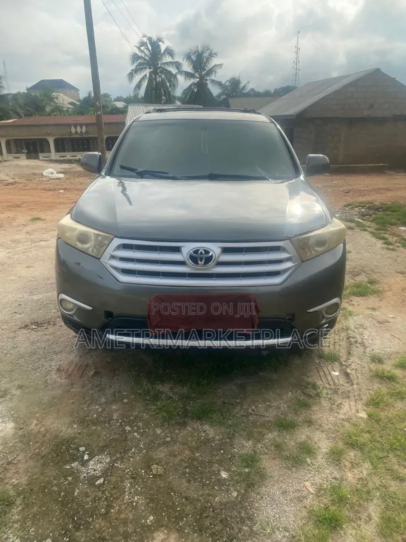 Toyota Highlander 2013 Green