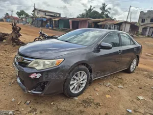 Toyota Camry LE 4dr Sedan (2.5L 4cyl 6A) 2013 Gray
