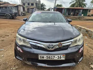 Toyota Camry LE 4dr Sedan (2.5L 4cyl 6A) 2013 Gray
