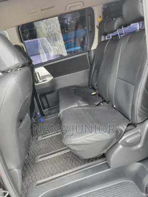 Toyota Voxy 2010 Black
