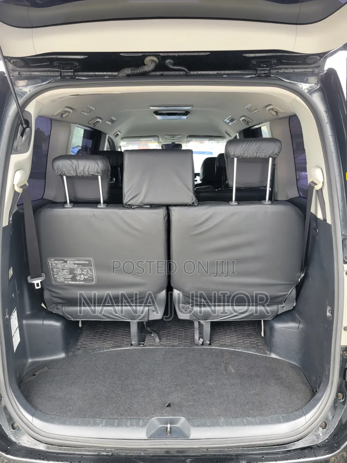Toyota Voxy 2010 Black