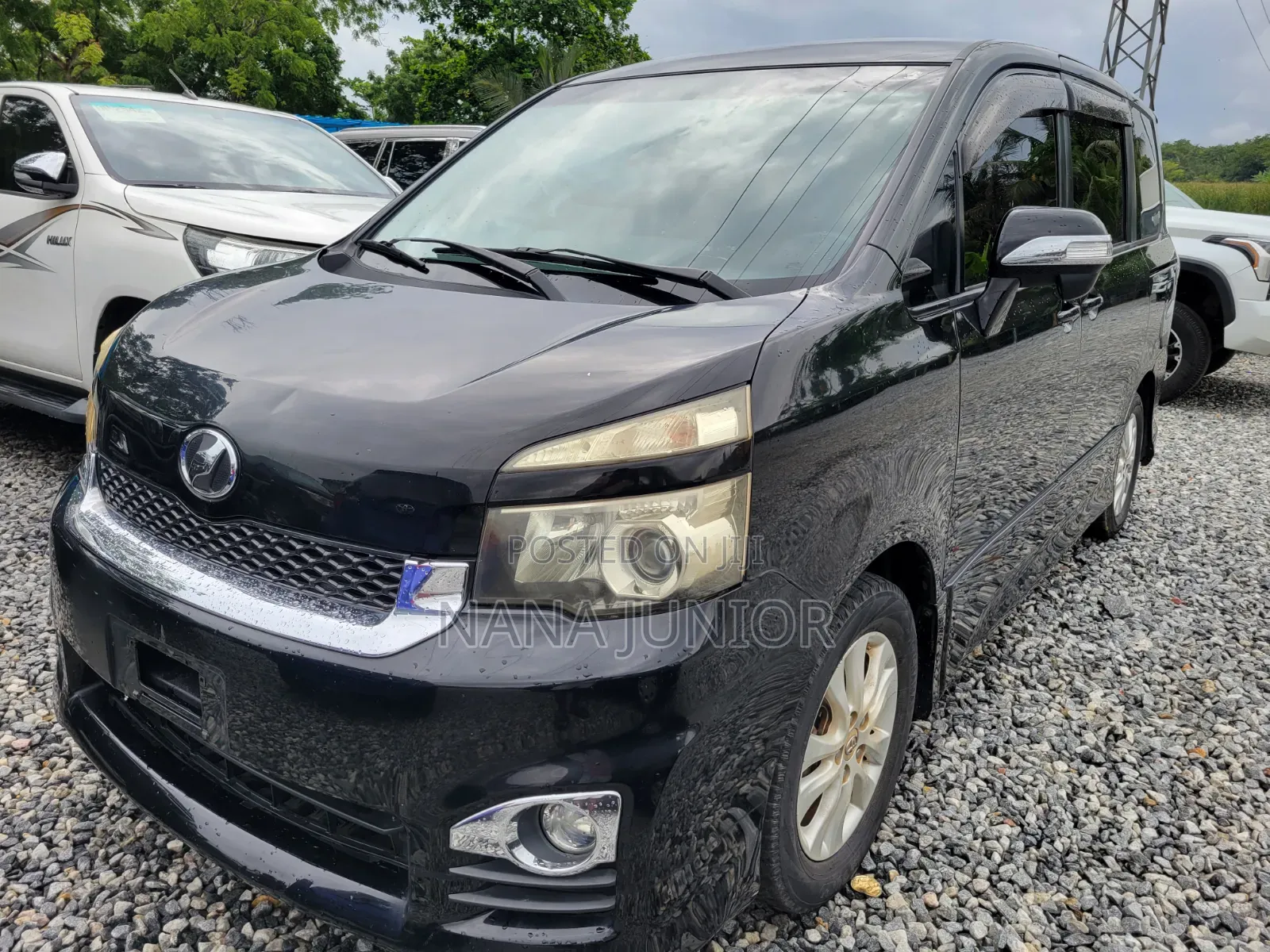 Toyota Voxy 2010 Black