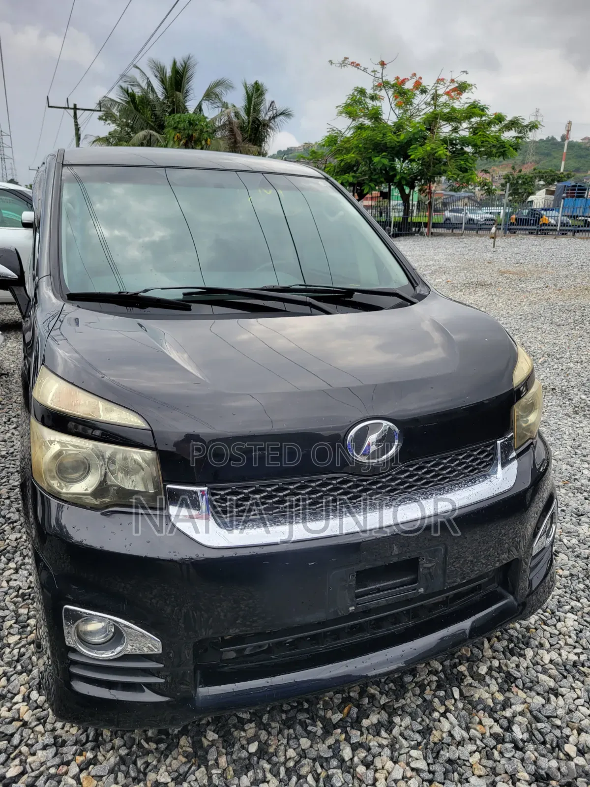 Toyota Voxy 2010 Black