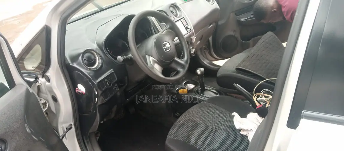 Nissan Note 2012 Gray