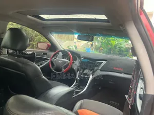 Hyundai Sonata 2013 Red
