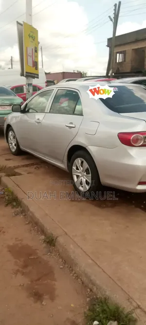 Toyota Corolla LE 4dr Sedan (1.8L 4cyl 4A) 2013 Silver