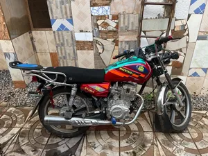 Royal RY125 2025 Red
