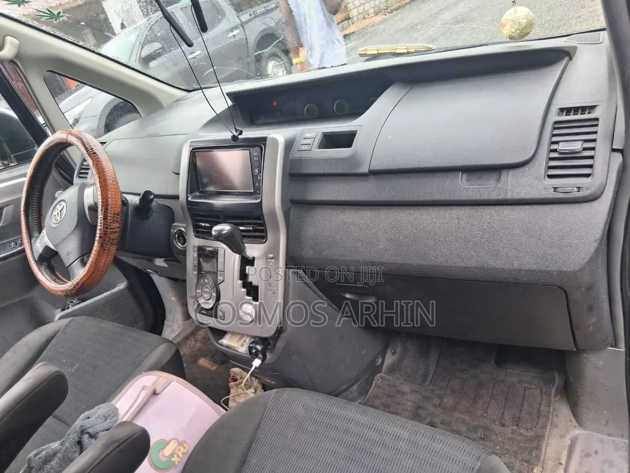 Toyota Voxy SV Premium 2014 Black