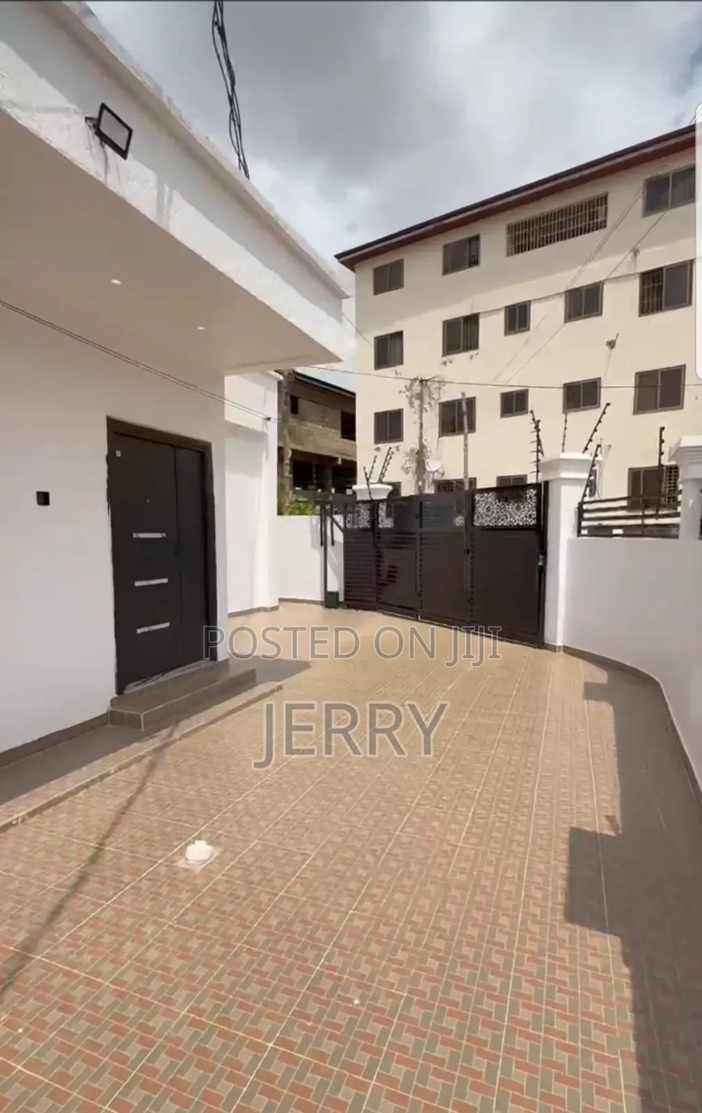 3bdrm House in Baatsona Total for sale