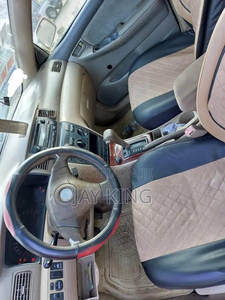 Toyota Corolla 2010 Beige