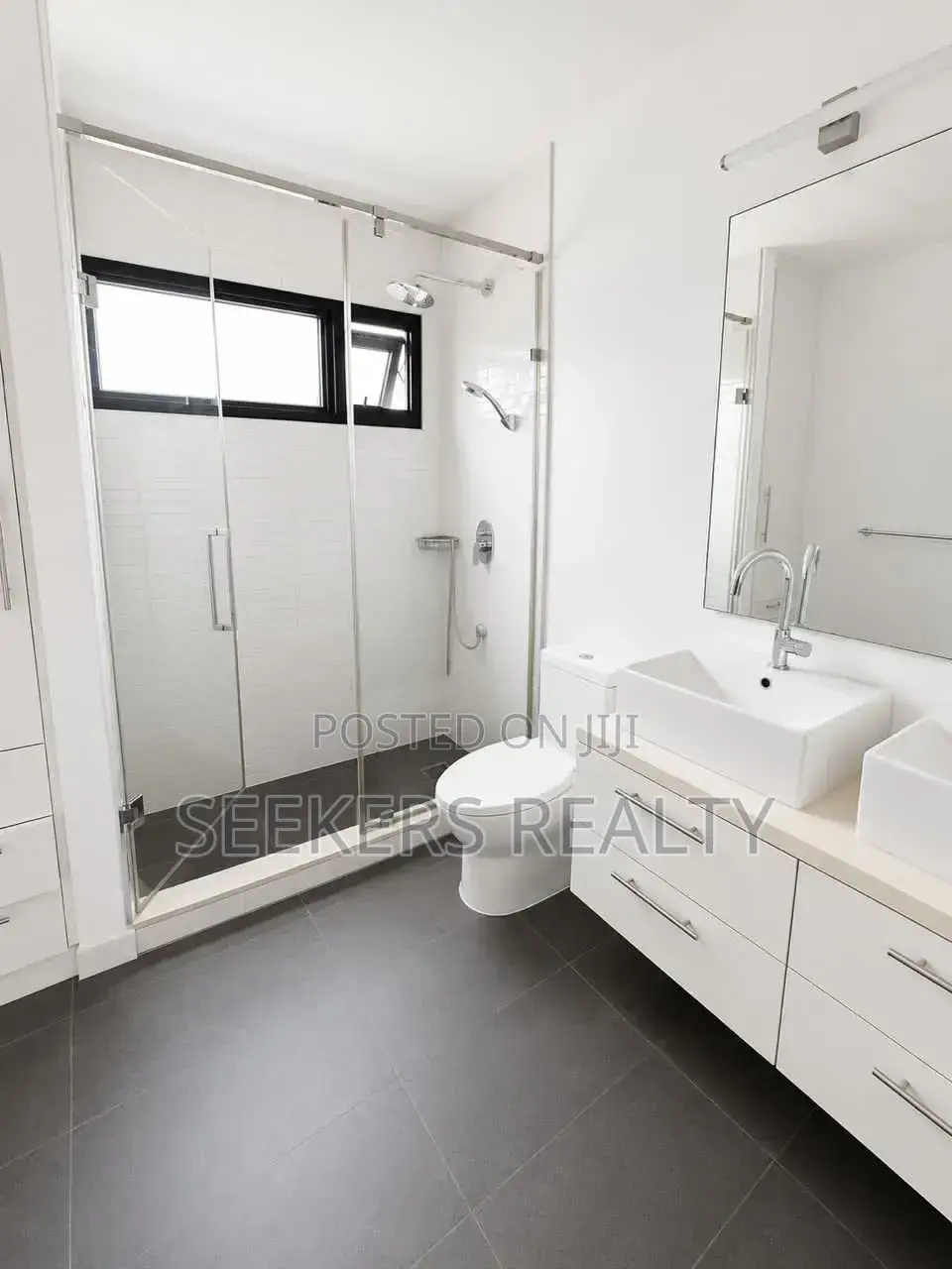 2bdrm Townhouse / Terrace in Seekers Realty, Oyarifa Mall Area for rent
