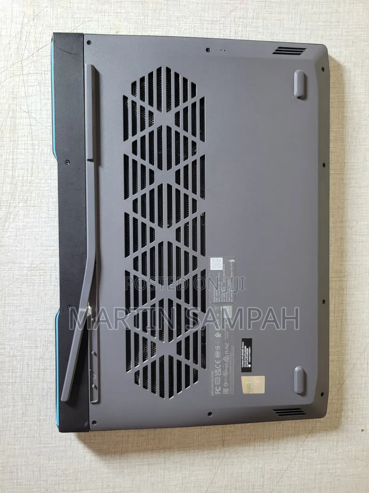 Laptop Lenovo LOQ 15IRH8 16GB Intel Core i5 SSD 1T