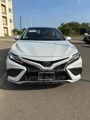 Toyota Camry XSE 2021 White