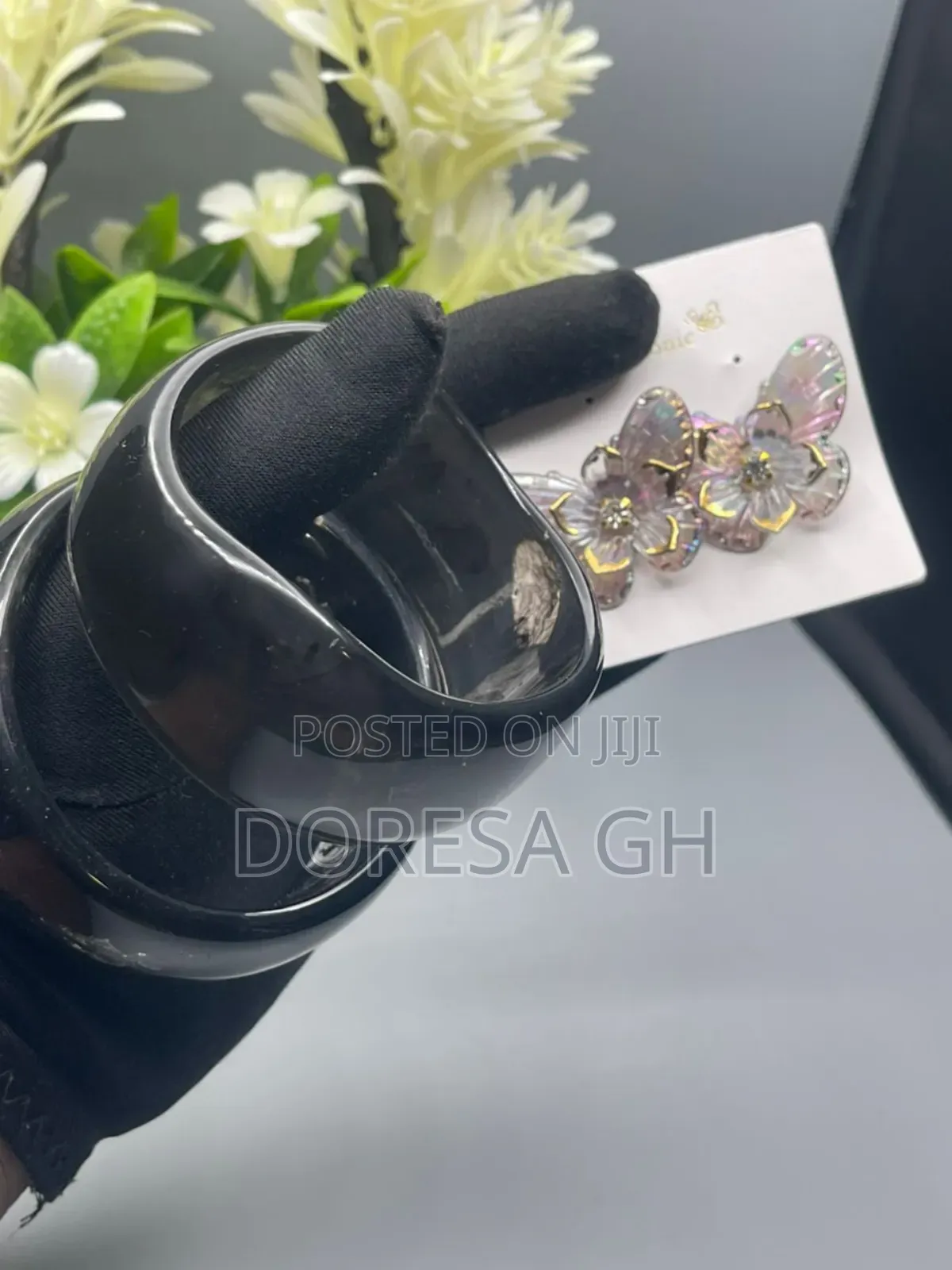 Acrylic Bangle Set With Matching Earrings – 2 Bangles Set