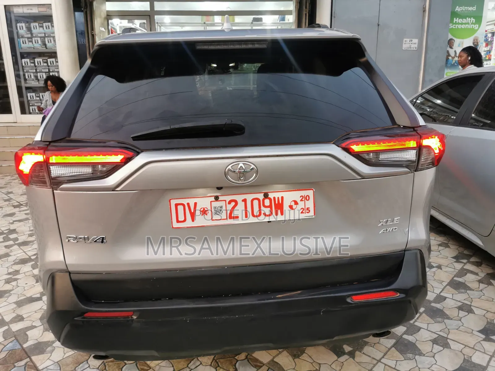 Toyota RAV4 2021 Silver