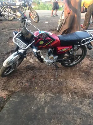 Royal RY125 2025 Red