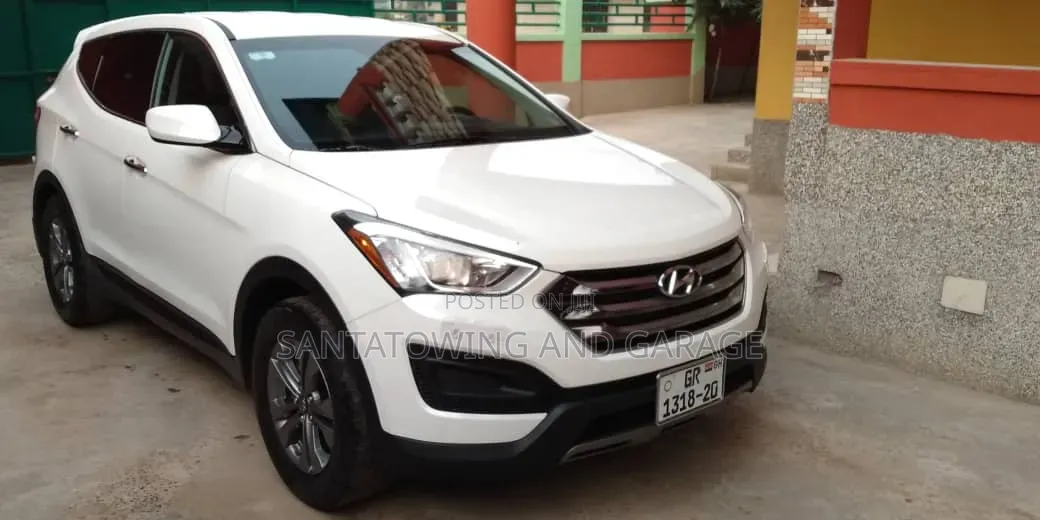 Hyundai Santa Fe 2016 White