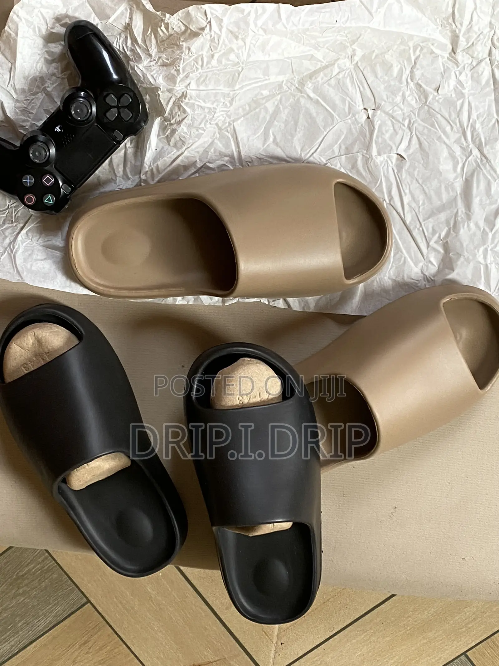 Adidas Yeezy Slides . All Sizes and Colours Available