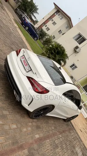 Mercedes-Benz CLA-Class CLA 250 4MATIC Sedan 2018 White