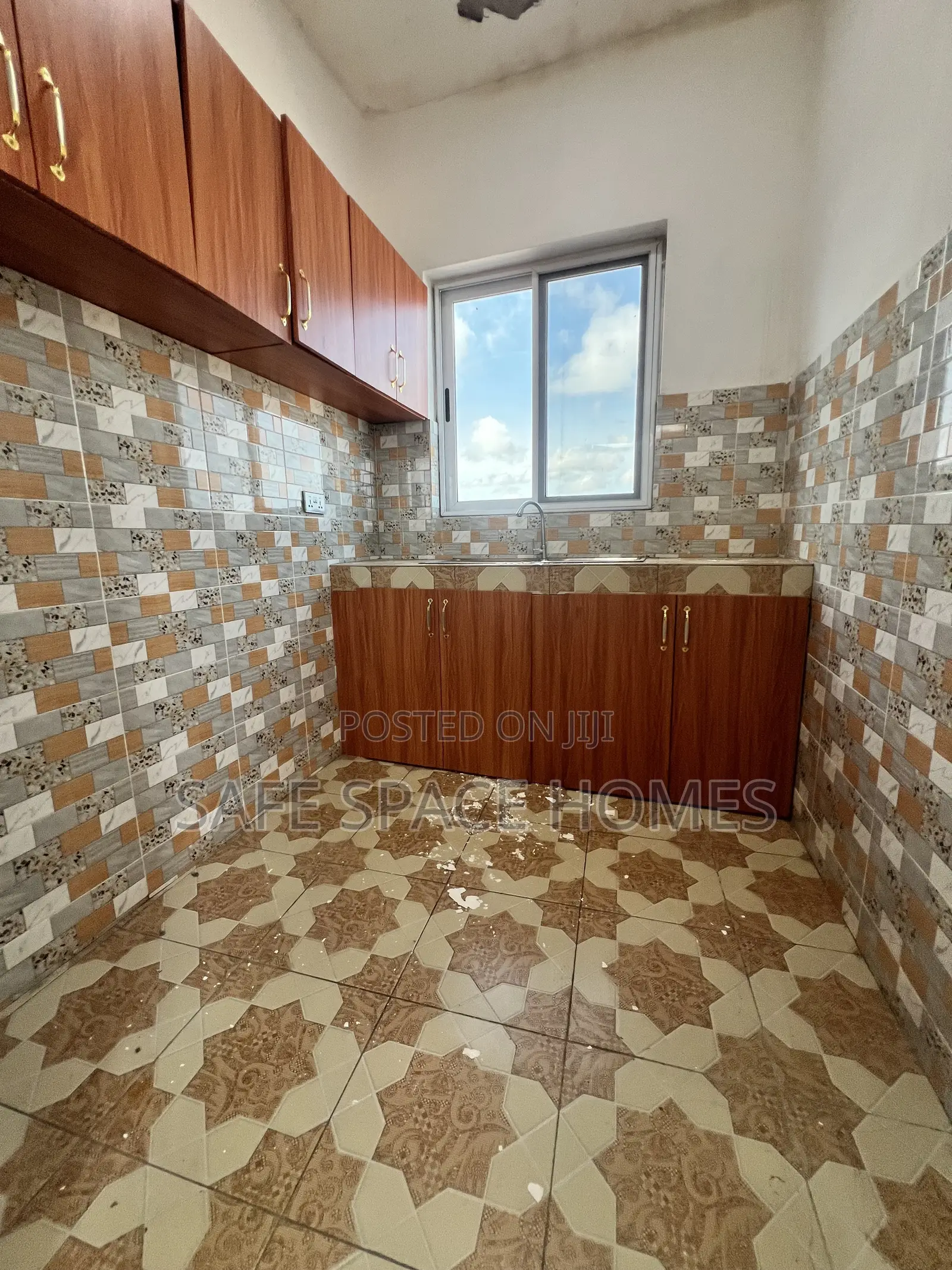 1bdrm Apartment in Burma Camp for rent