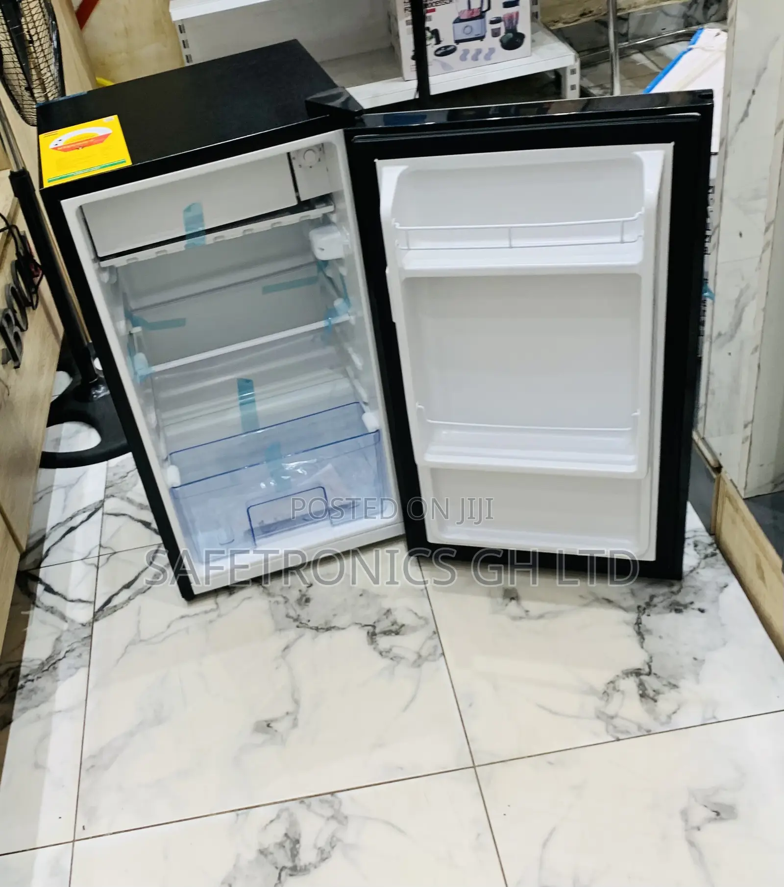 Super Good Black Top Mount Pearl Refrigerator 86liters Pf109