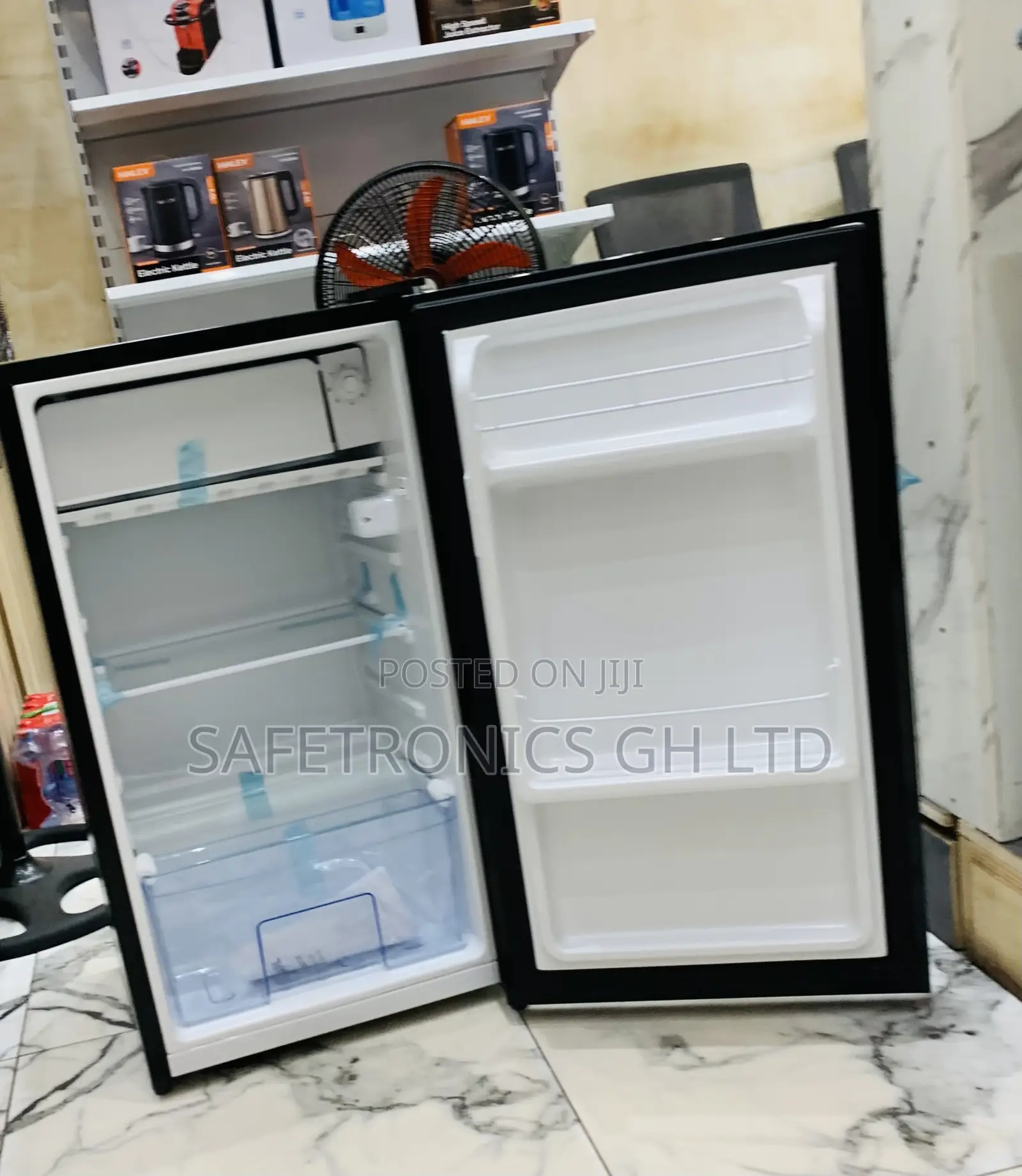 Newly Bulky Top Mount Black Pearl Refrigerator 86liters Pf109